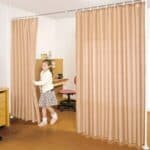 簡易的な仕切りの子供部屋