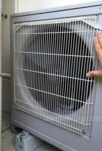 三菱電機「SRT-NT46」のヒートポンプユニット